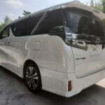 TOYOTA Vellfire 2.5 ZG White Rear Left