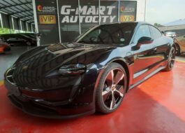 PORSCHE Taycan Black Front Left