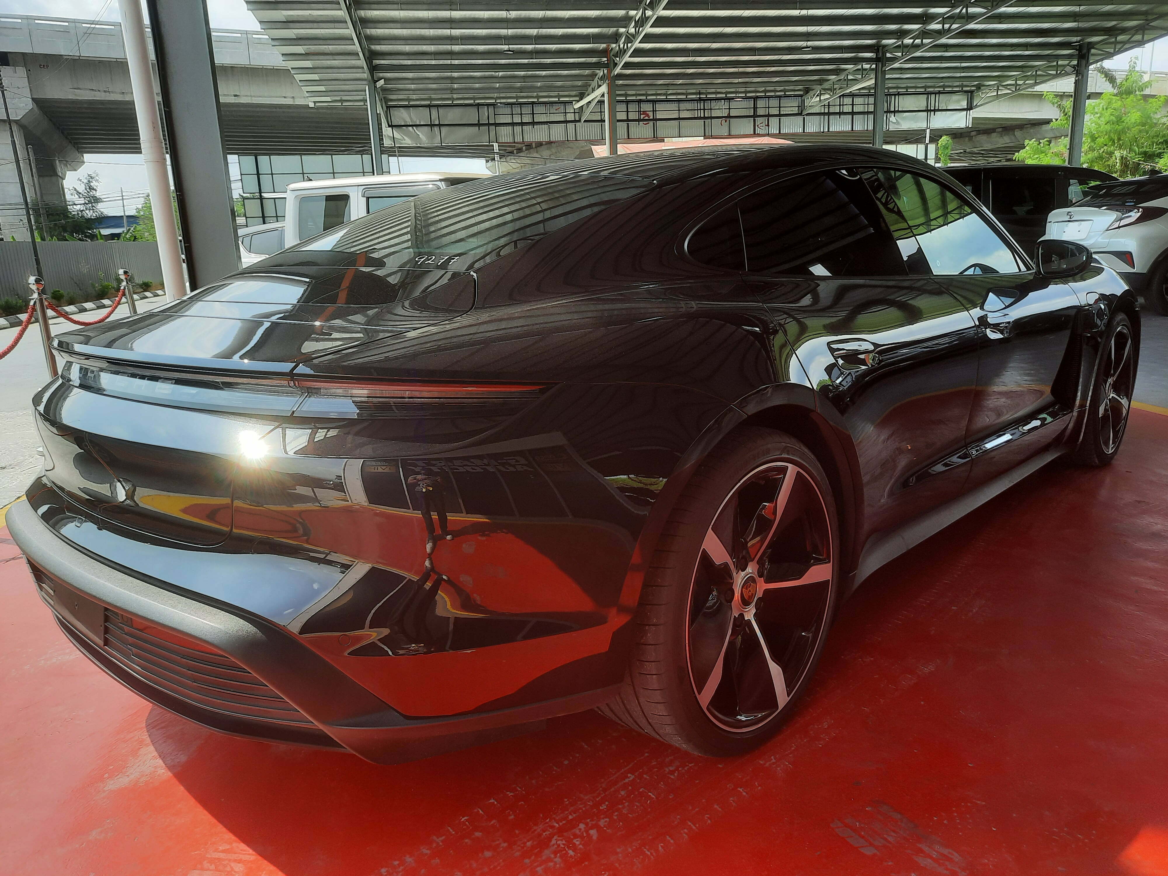 PORSCHE Taycan Black Right Rear