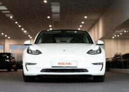 TESLA Model 3 Long Range White Front View