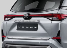 Toyota Veloz Rear