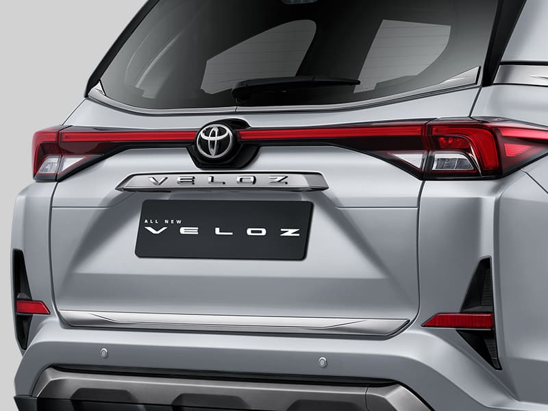Toyota Veloz Rear