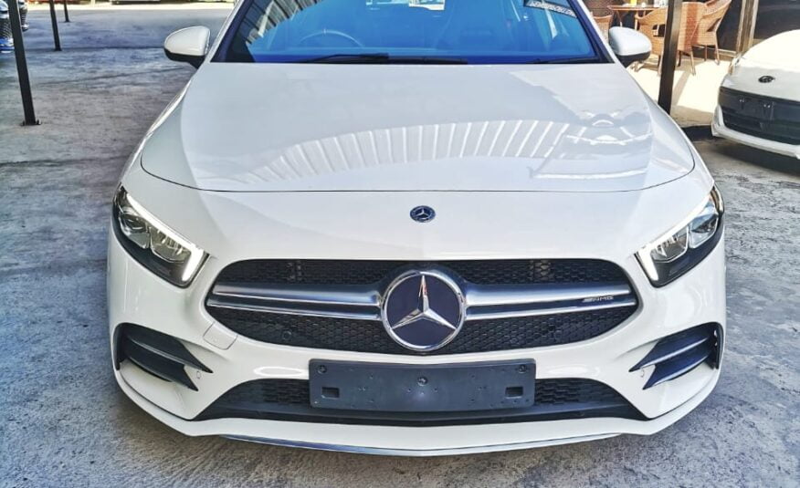 MERCEDES-BENZ A35 AMG 4MATIC 2.0T PREMIUM 2019 (UK SPEC)