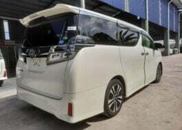 TOYOTA Vellfire 2.5 ZG White Rear Right