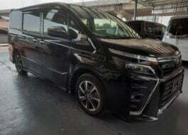 TOYOTA Voxy 2.0 ZS Kirameki 2 Black