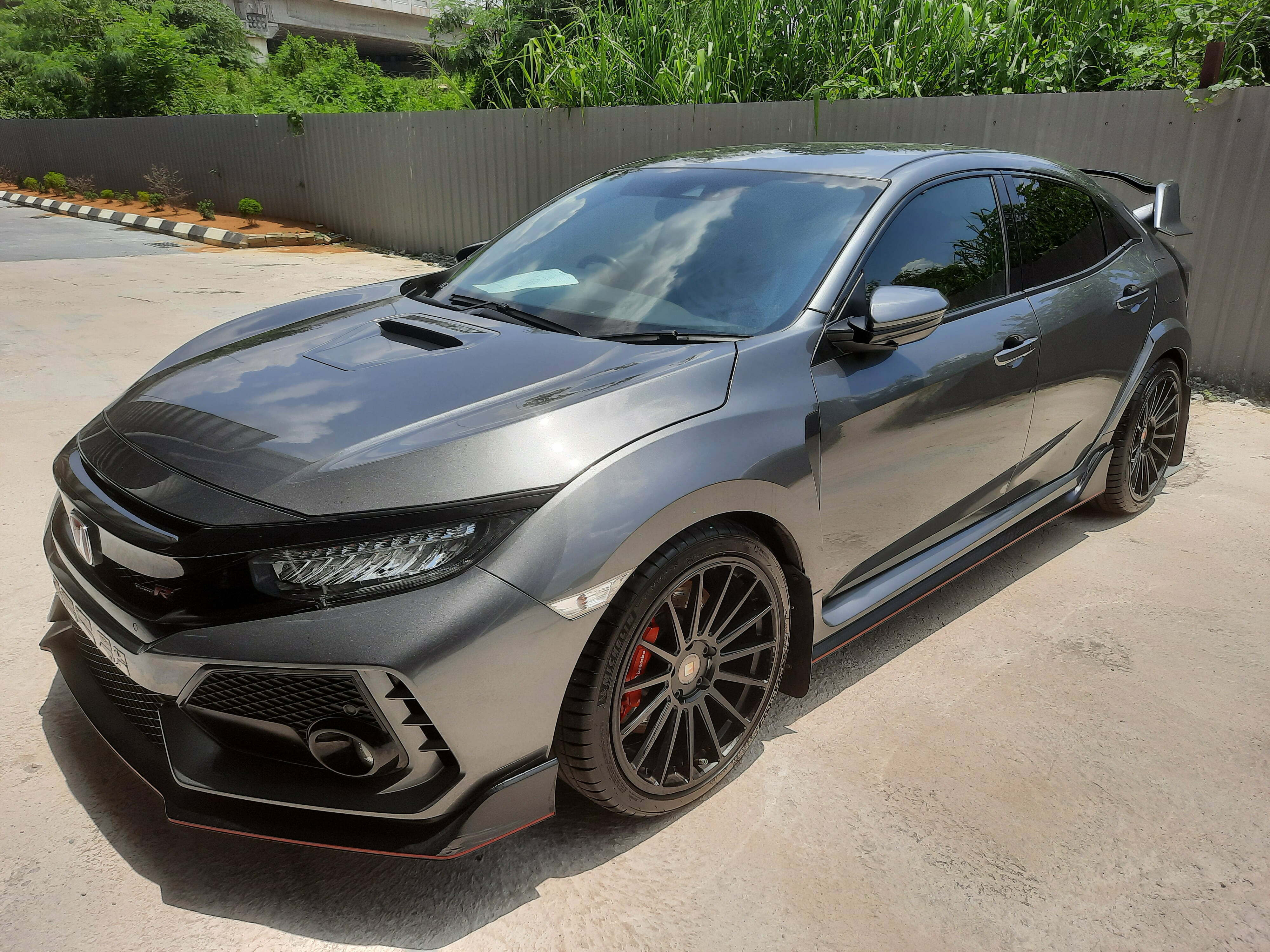 Honda Civic 2.0 Type-R Polished Metal