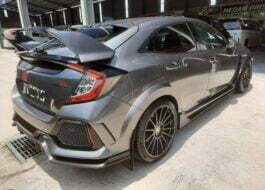 HONDA Civic 2.0 Type-R GT Rear Right View
