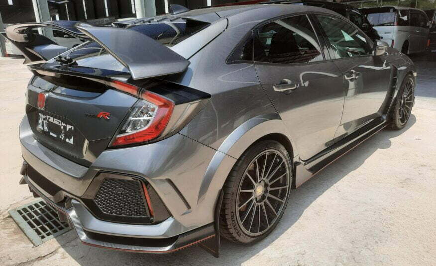 HONDA Civic 2.0 Type-R GT Rear Right View