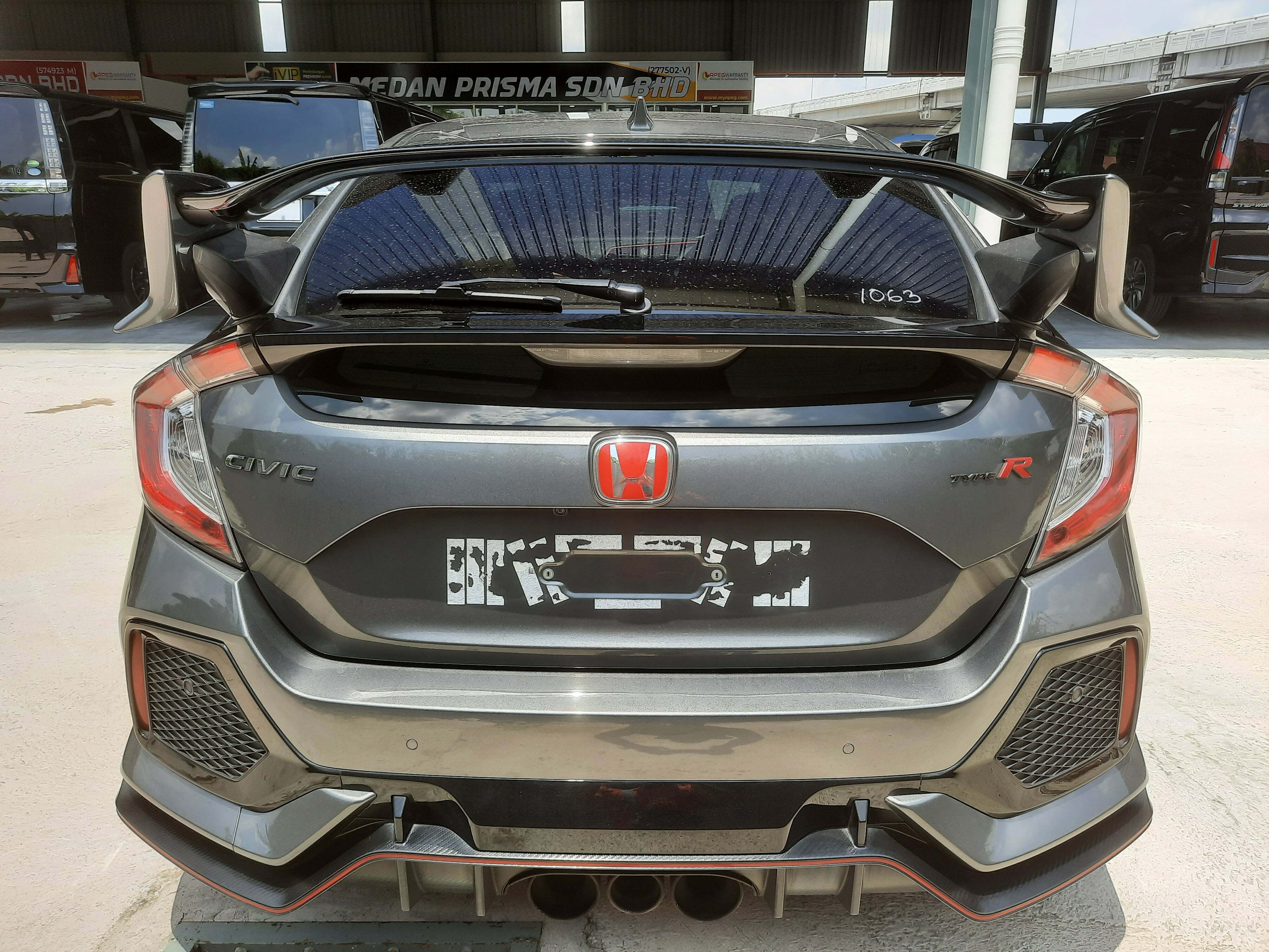 HONDA Civic 2.0 Type-R GT Rear Area