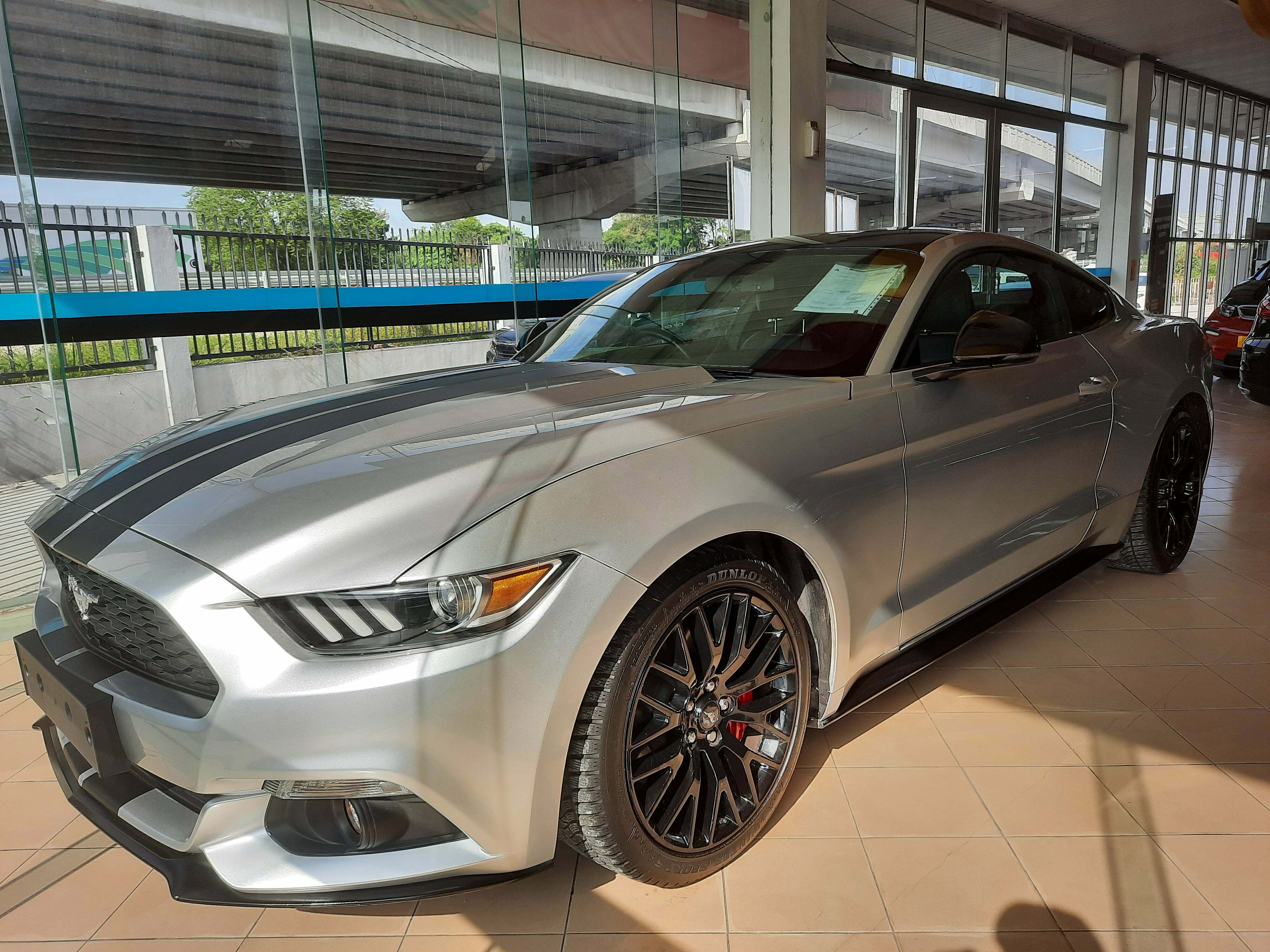 FORD Mustang Ecoboost (Coupe) Silver