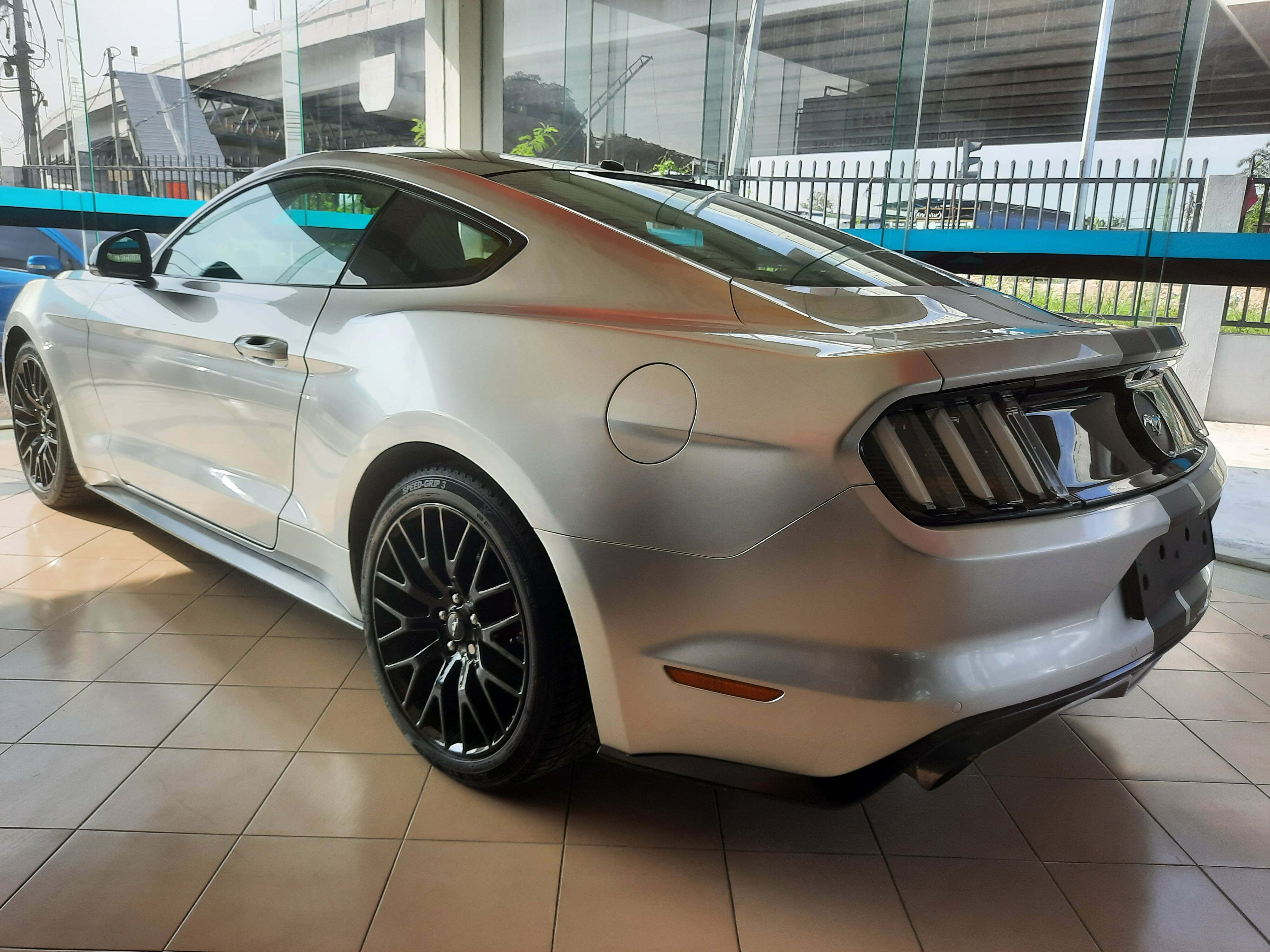 FORD Mustang Ecoboost (Coupe) Rear Left