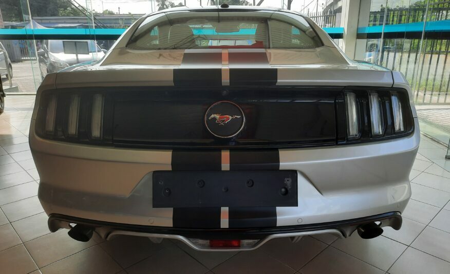 FORD Mustang Ecoboost (Coupe) Rear