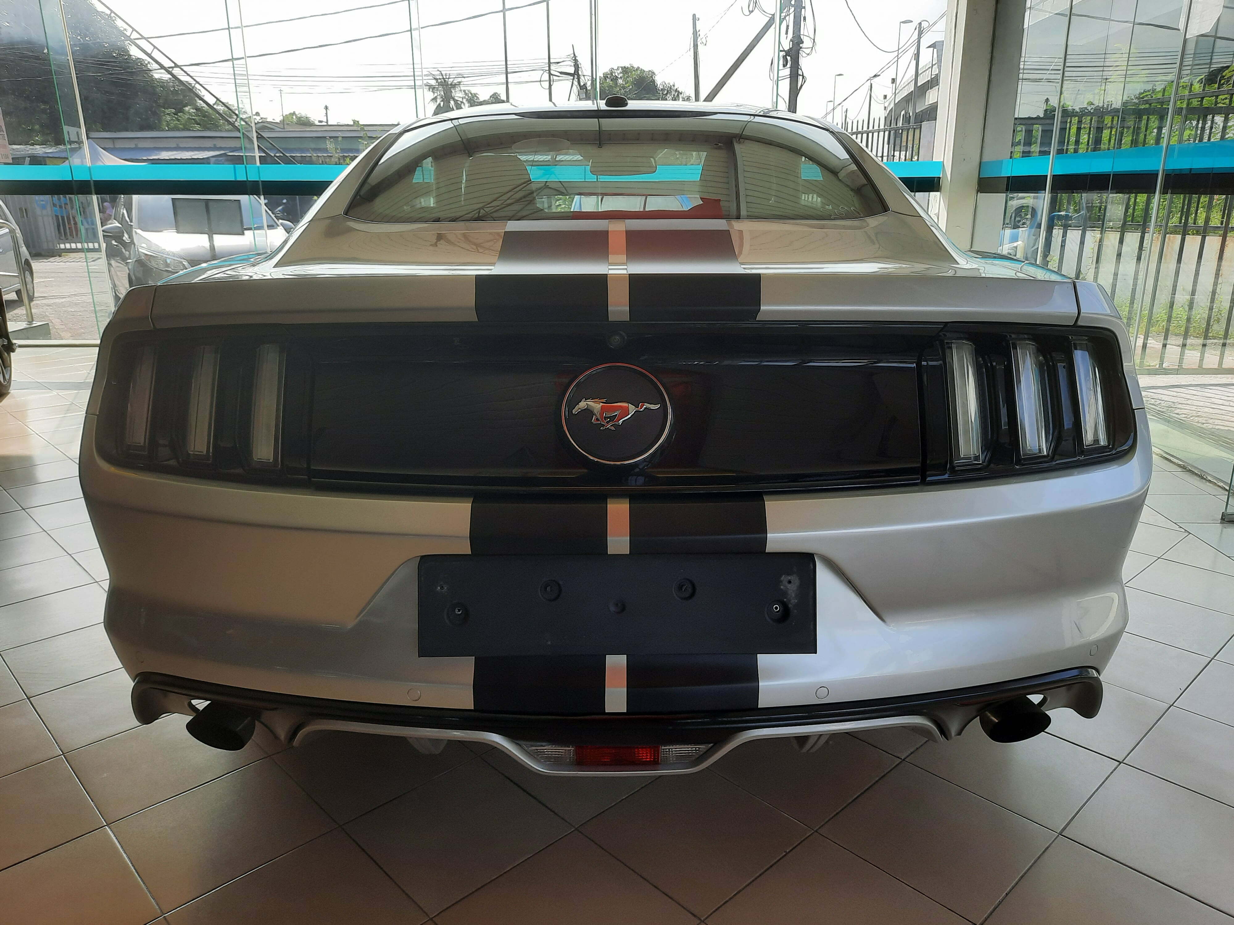 FORD Mustang Ecoboost (Coupe) Rear
