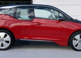 BMW i3 Range Extender Red Black Side