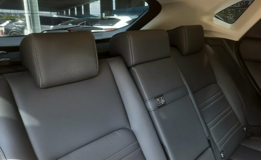 Lexus NX200T Rear seats with leather