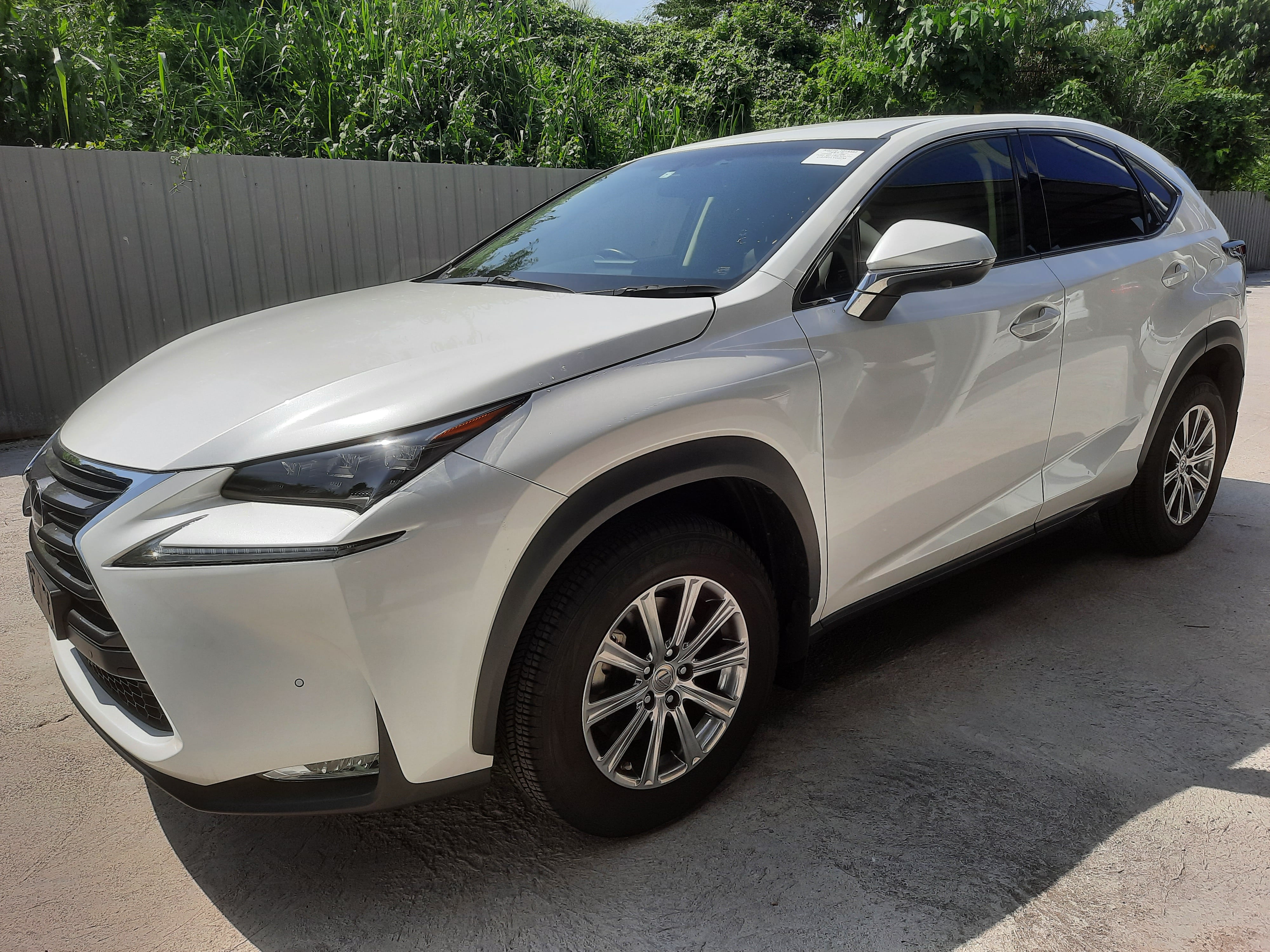 Lexus NX200T Pearl White