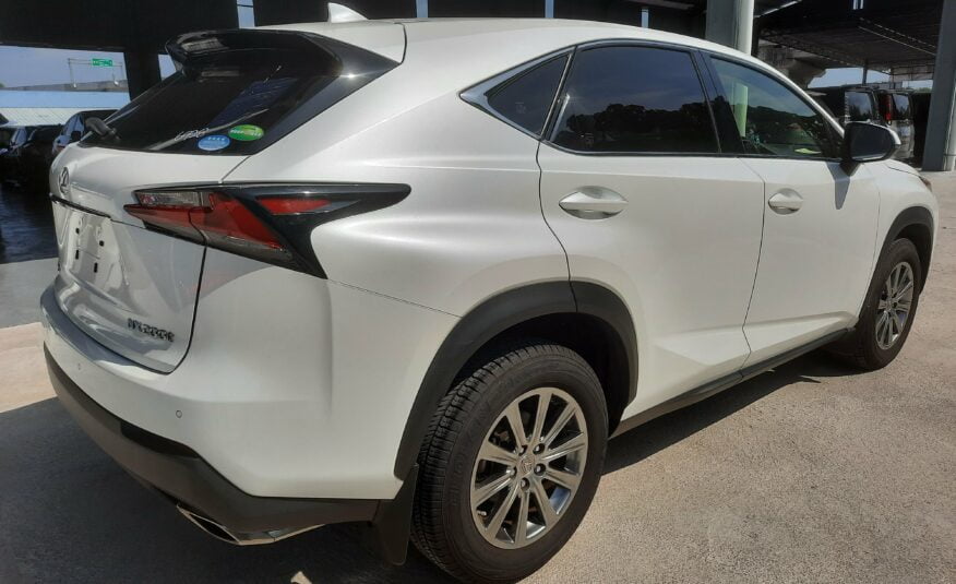 LEXUS NX200T Rear Right View