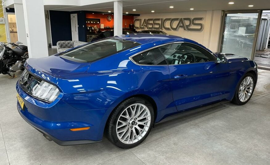 Ford Mustang blue rear right view