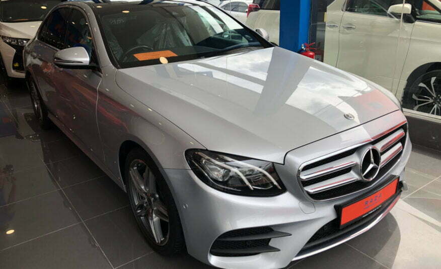 MERCEDES-BENZ E200 AMG LINE PREMIUM