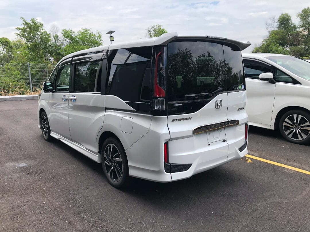 HONDA STEPWAGON COOL SPIRIT