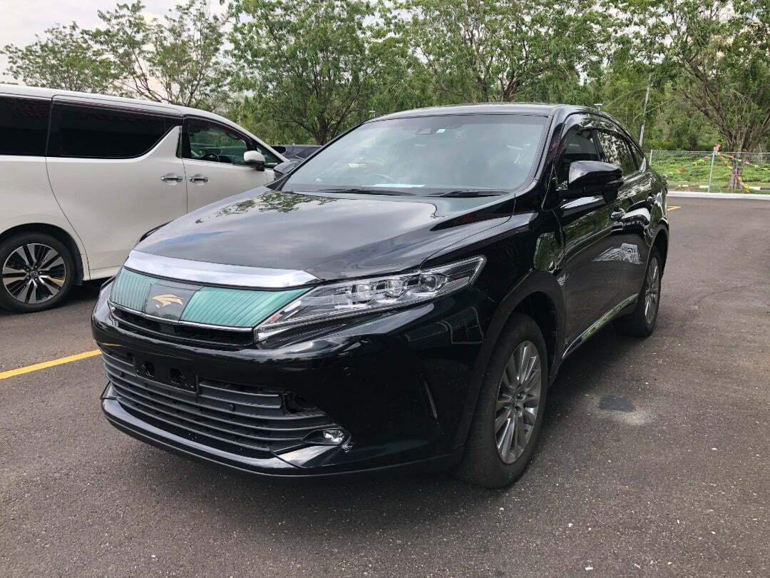 TOYOTA HARRIER PREMIUM