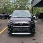 TOYOTA VOXY KIRAMEKI 2